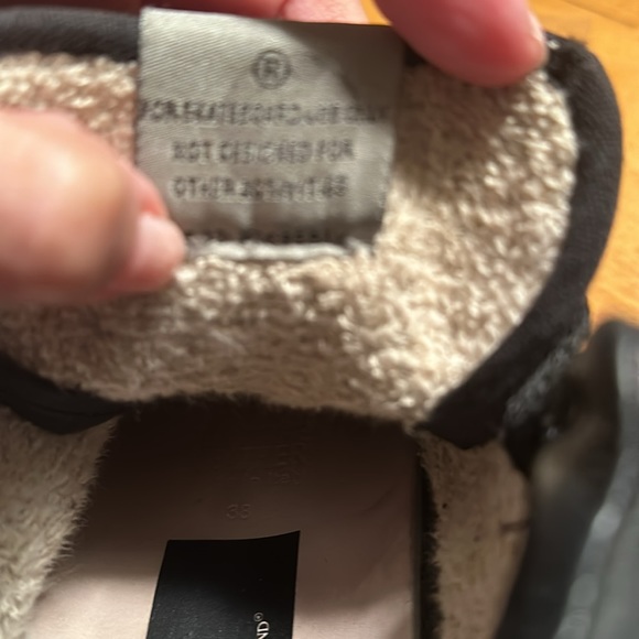 Great use condition golden goose trainers black tie up half top high. - Picture 8 of 8